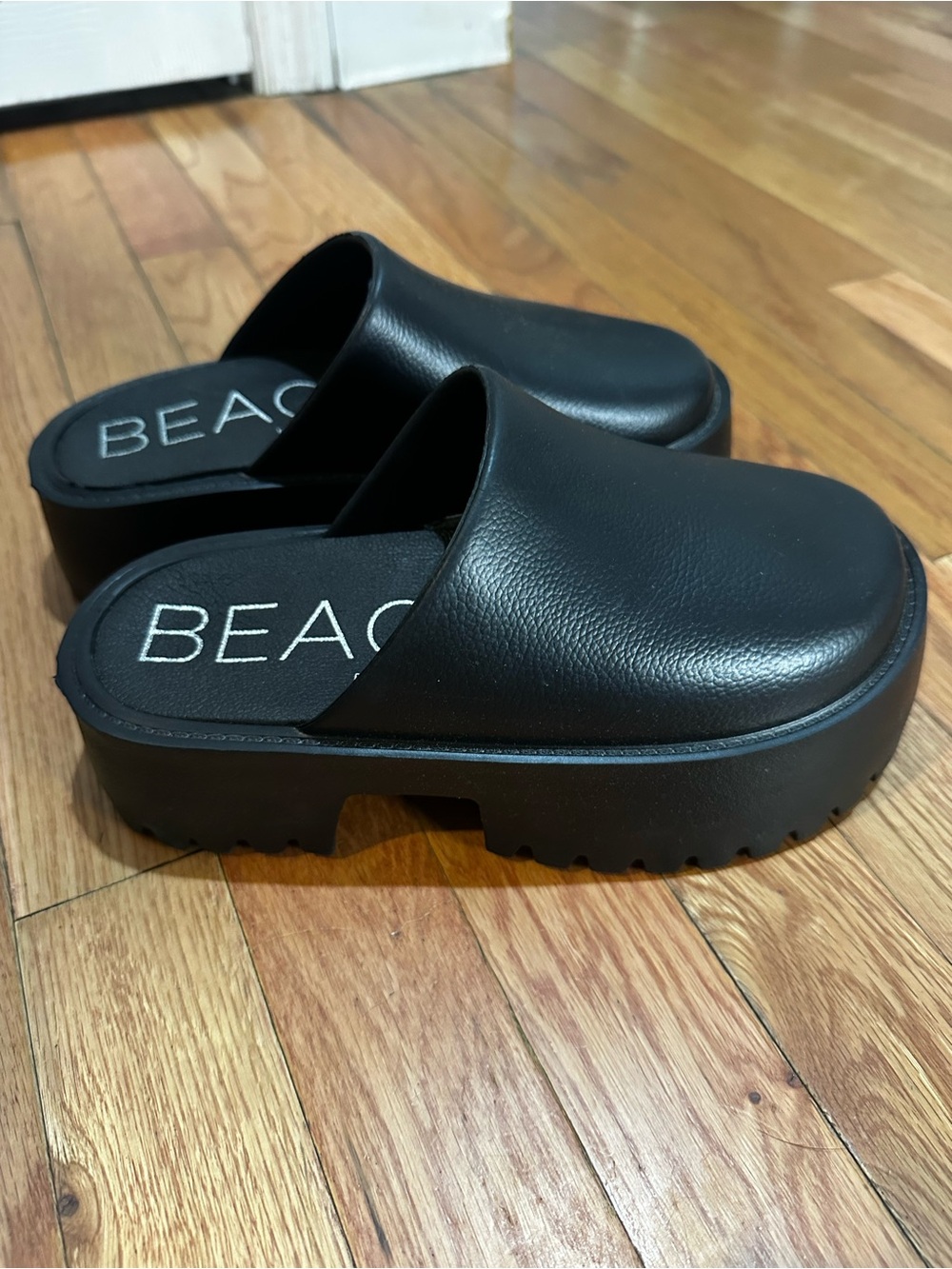 Beach By Matisse Black Clogs Chunky Platforms Size 7